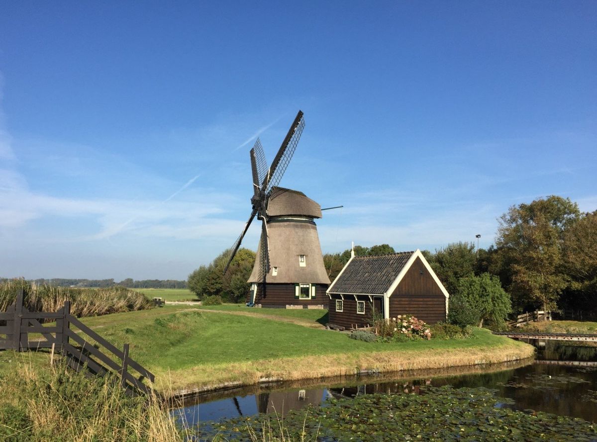 Ruta en bici por Alkmaar, Bergen y Egmond | Montañas, Molinos, dunas, playa